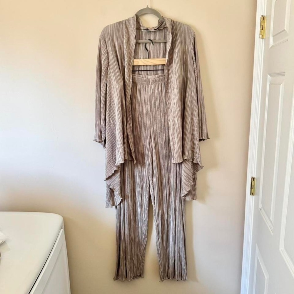90s Two Piece Crinkle Pant Set‎ Taupe
